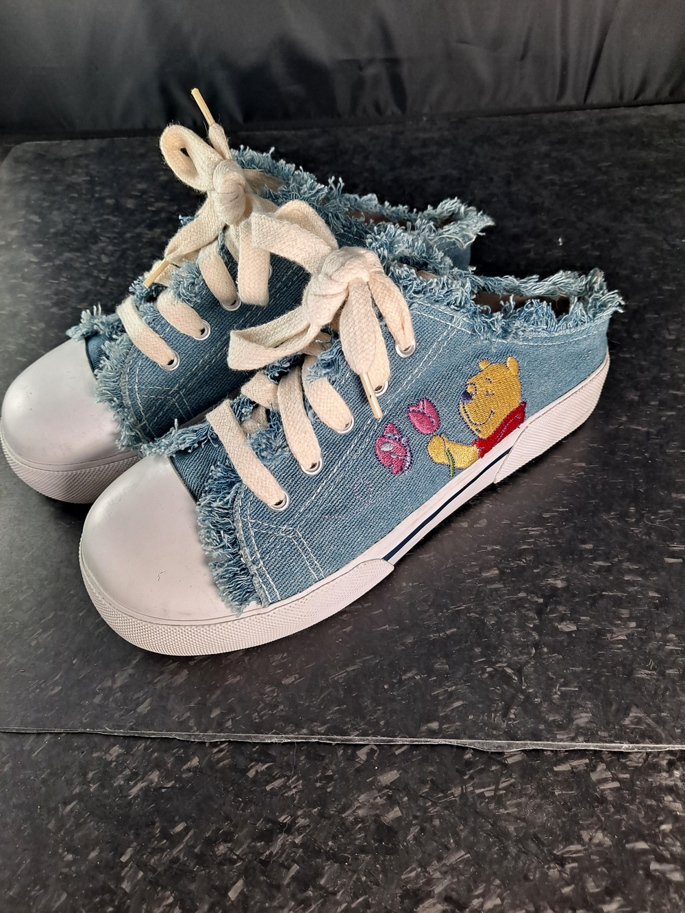 VINTAGE 1990s DISNEY Denim Slip-On Sneakers with Winnie the Pooh Embroidery - Picture 10 of 11